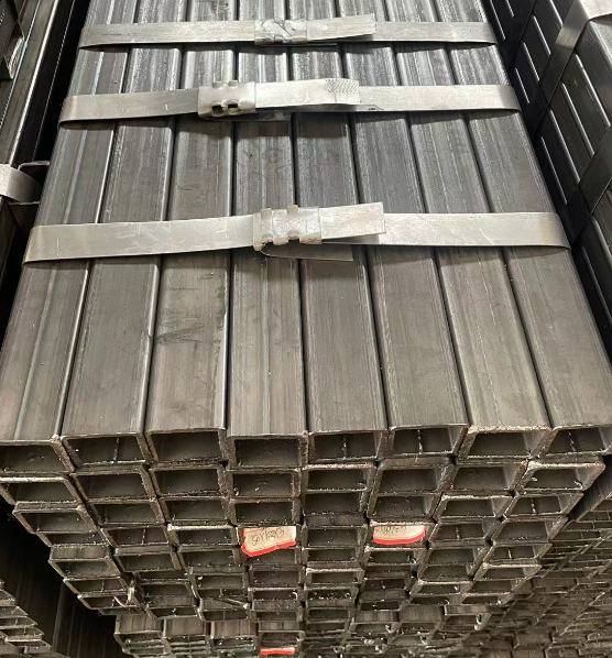 铁岭工业用梯子 镀锌管焊接梯子 铁梯子方管梯